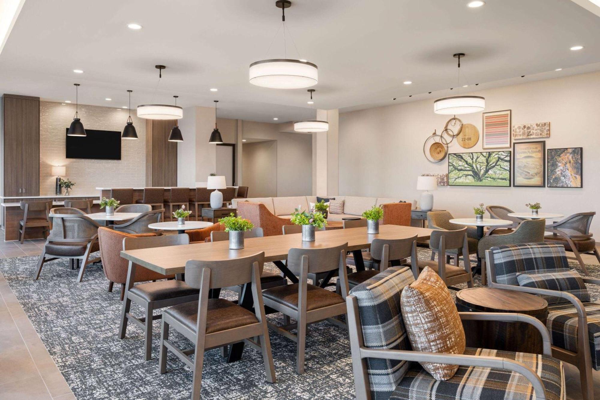 La Quinta Inn And Suites By Wyndham Lincoln Exterior foto